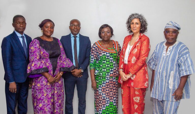 ECHANGES FRUCTUEUX ENTRE LA MINISTRE EN CHARGE DE L&rsquo;ACTION SOCIALE Pr KOSSIWA ZINSOU-KLASSOU ET LA CHEFFE BUREAU HCR-TOGO.